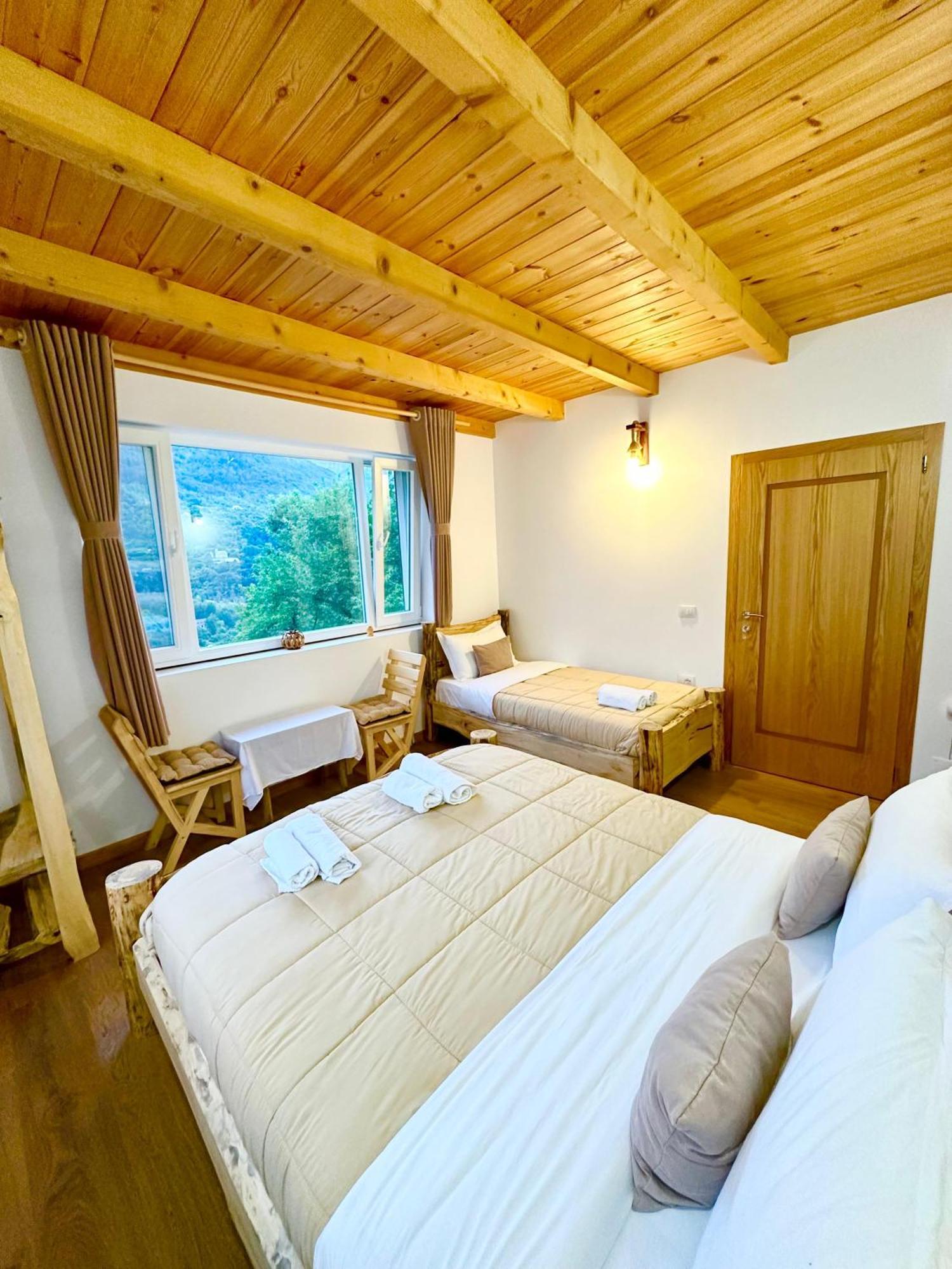 Guesthouse Dritan Tethorja Theth Eksteriør billede
