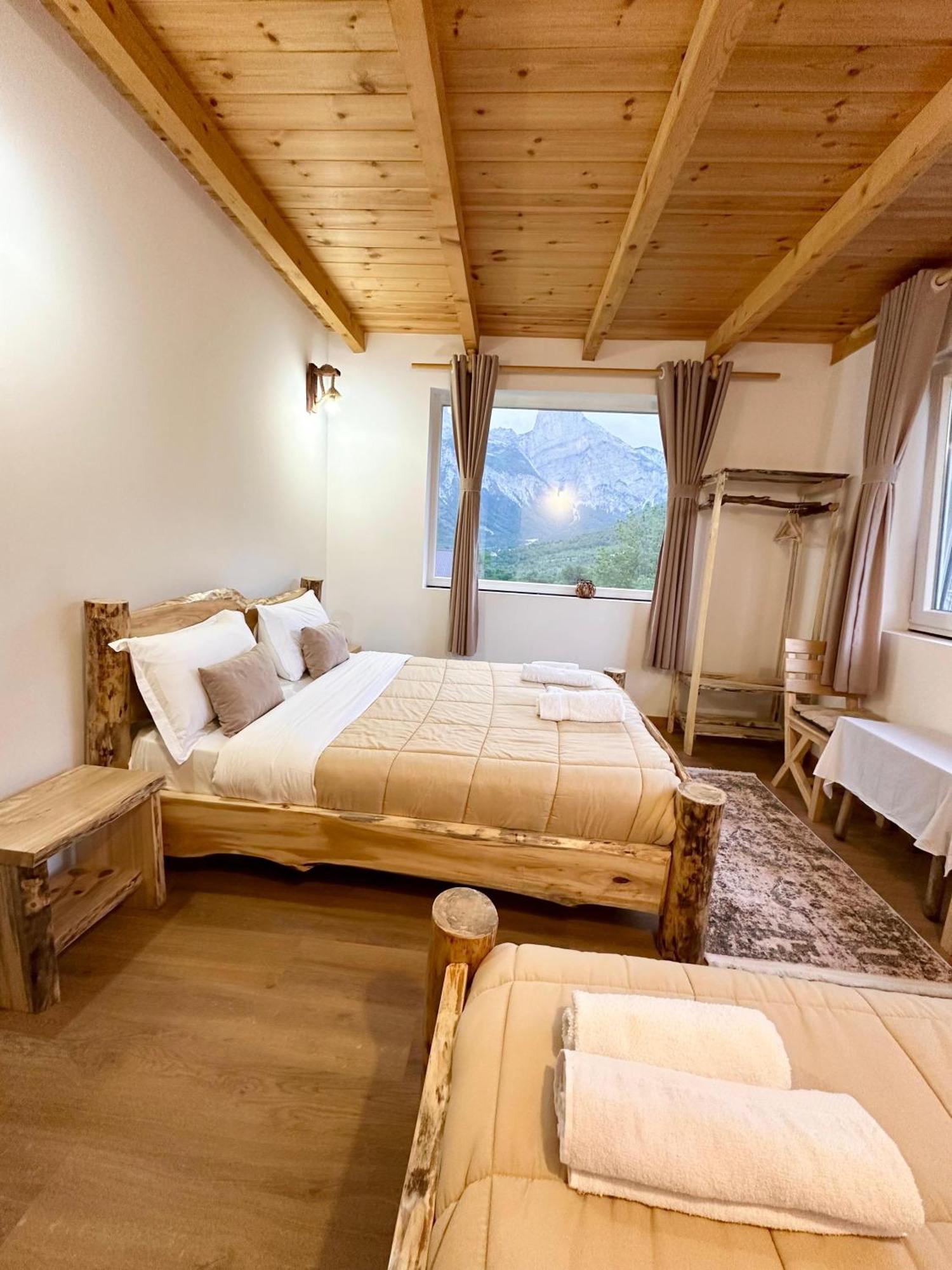 Guesthouse Dritan Tethorja Theth Eksteriør billede