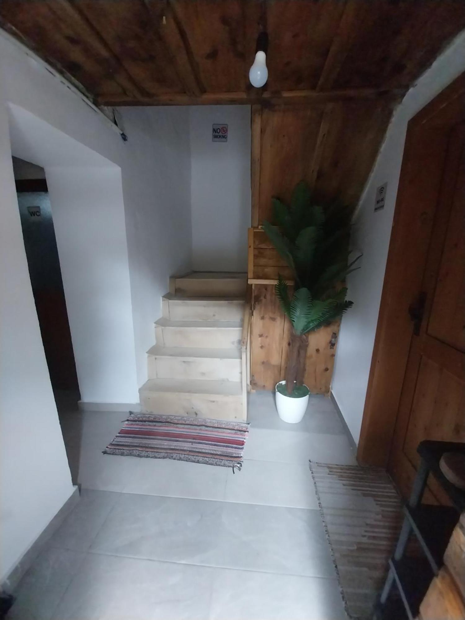 Guesthouse Dritan Tethorja Theth Eksteriør billede