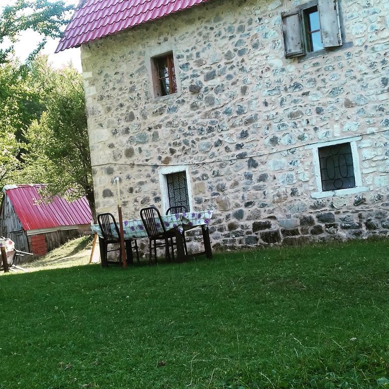 Guesthouse Dritan Tethorja Theth Eksteriør billede